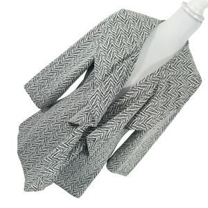 CALVIN KLEIN! BLACK & WHITE ZIGZAG ABSTRACT RUFFLE FRONT JACKET, BLAZER! SZ 12